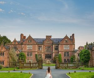 Titan steel landscape edging installed at Dorfold Hall