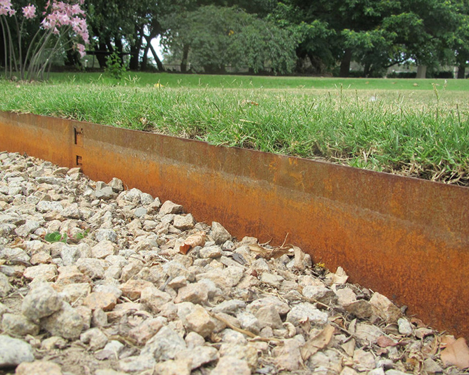 EverEdge® Classic galvanised steel lawn edging system EverEdge ESI