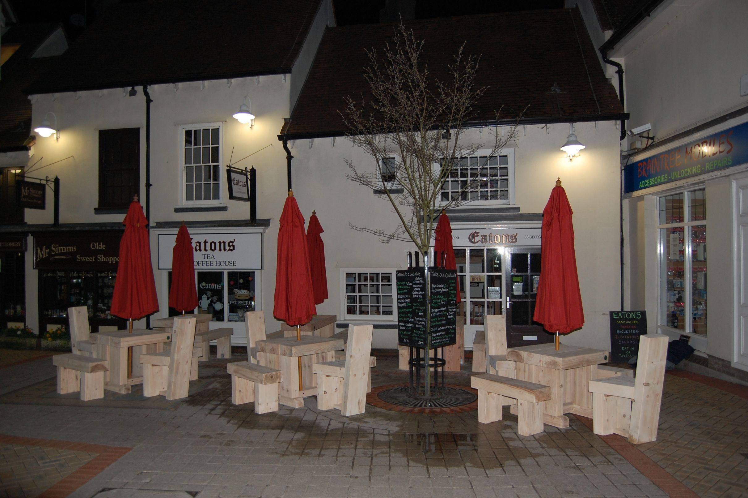 Bespoke outdoor furniture for Eatons Cafe, Braintree Branson Leisure