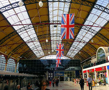 Traditional patent glazing, Victoria Railway Station