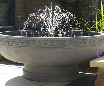 Romanesque cast stone fountain (TLHC521)