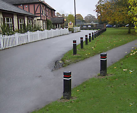 Flexible Traffic Bollard - Diamond Model