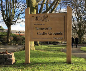 Hand-crafted oak signage - Tamworth Parks and Castle