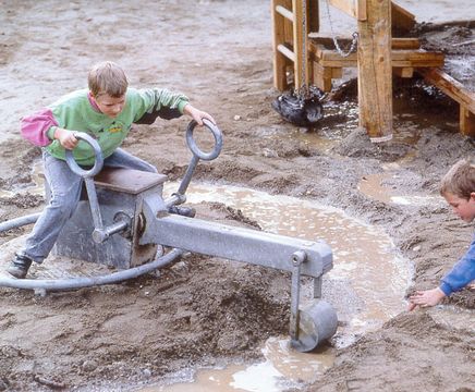 Richter Spielgerate Large Excavator for sand play