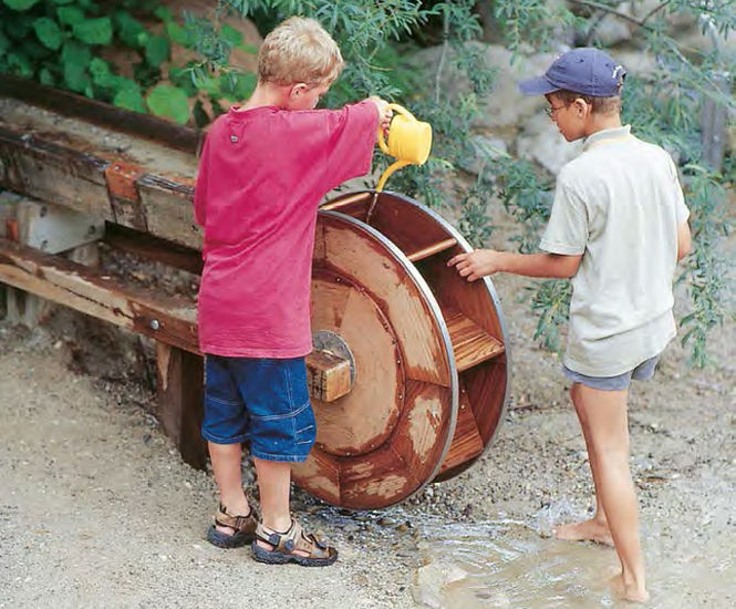 Richter Spielgerate Mill Wheel for water play