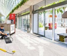 Power units for outdoor areas within shopping centres