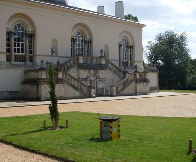 Sensitive outdoor power solutions for Heritage Sites