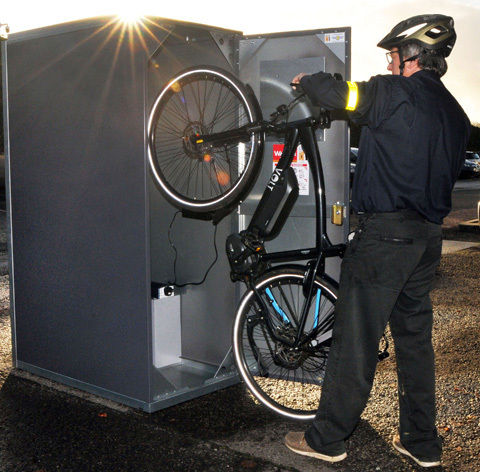 Cycle cheap storage lockers