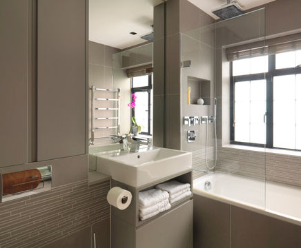 Brunswick 900/520 stainless steel heated towel rail