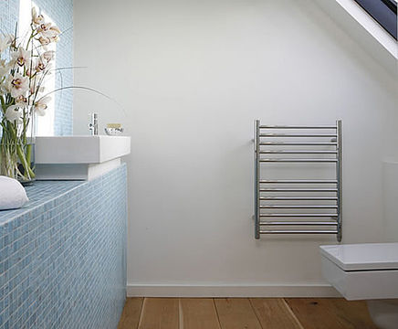 Ouse 400 flat front stainless steel heated towel rail