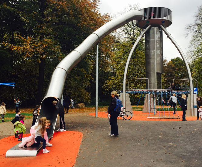 Space-themed redevelopment of large municipal park