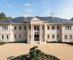 Decra®Stone - non-permeable resin bonded decorative surface