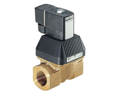 Solenoid valve tackles dezincification and water hammer