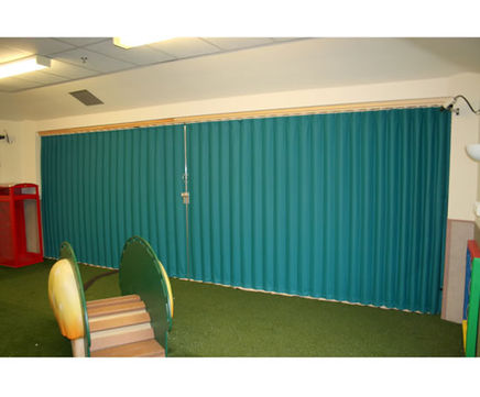 Concertina fabric partitions