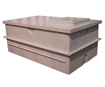 Two-piece GRP insulated water storage tanks