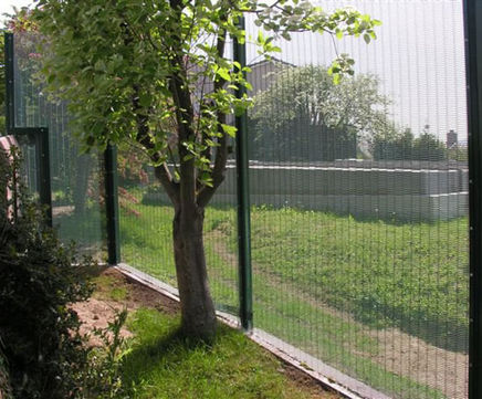 Expanded metal, high-security fencing