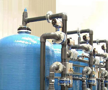 Multi-media liquid filtration system