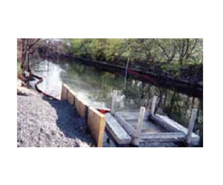 Trash Trap floating debris collector