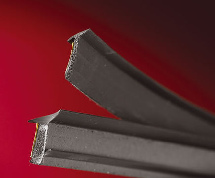Intumescent glazing seals for fire doors