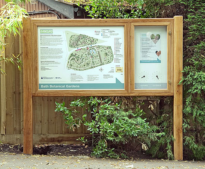 Images for Solid oak outdoor timber display cases