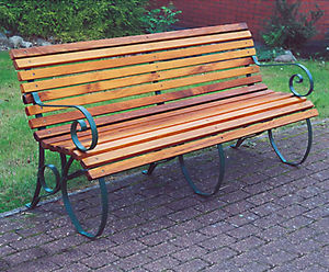 Letchworth steel-framed seat