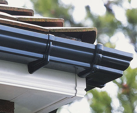 Jumbo™ ogee white PVC fascia