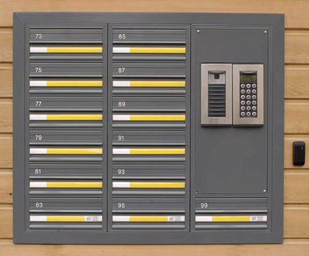 COM 3 front entry/rear retrieval mailboxes