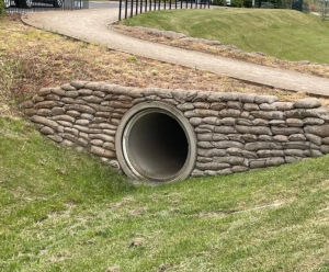 Pre-filled concrete bag headwalls for Castle Donington